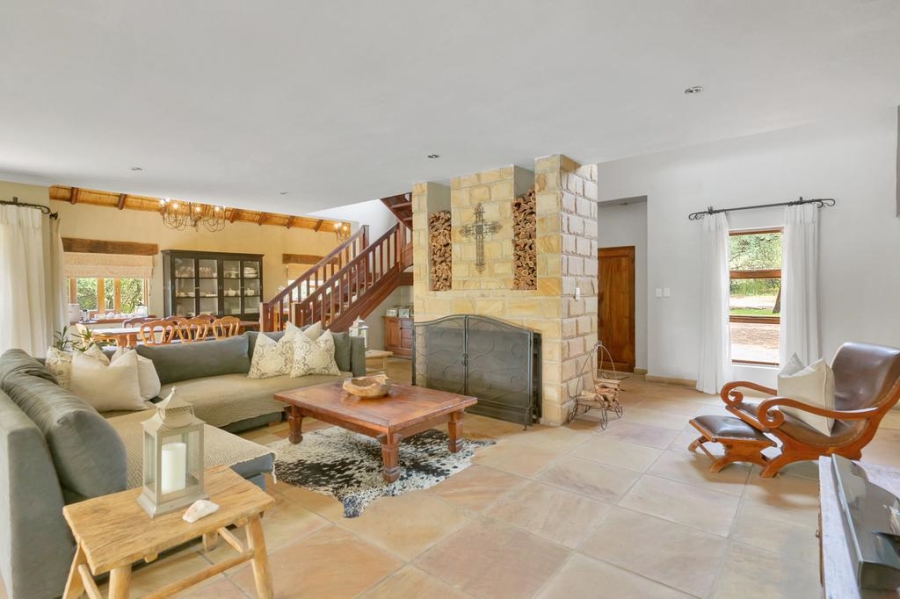 5 Bedroom Property for Sale in Boschenvaal River Front Lodges Free State